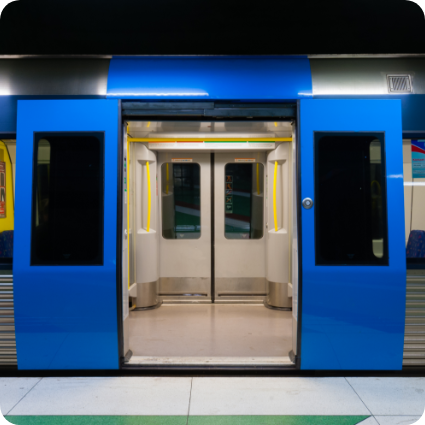 London Undeerground doors with expansil seals